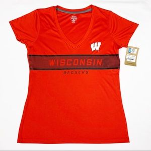 ⭐️Wisconsin Badgers Women’s Red T-Shirt Small